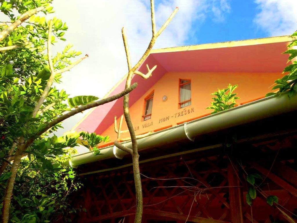 La Villa Mon Tresor Port Mathurin Bagian luar foto