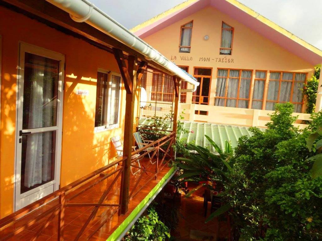 La Villa Mon Tresor Port Mathurin Bagian luar foto